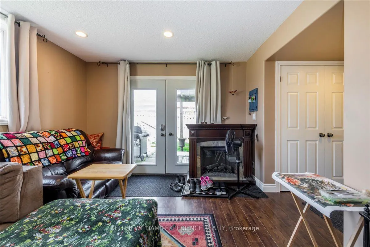 33 Primrose Crescent