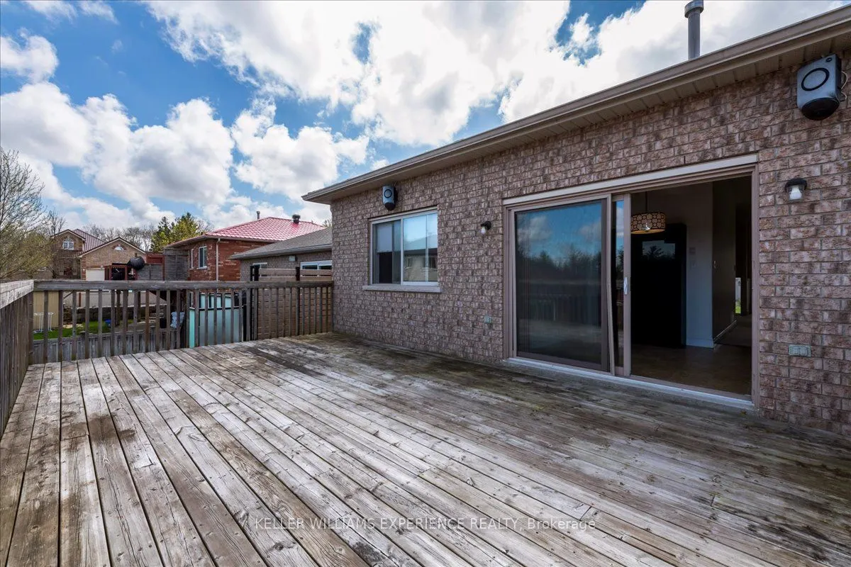 33 Primrose Crescent