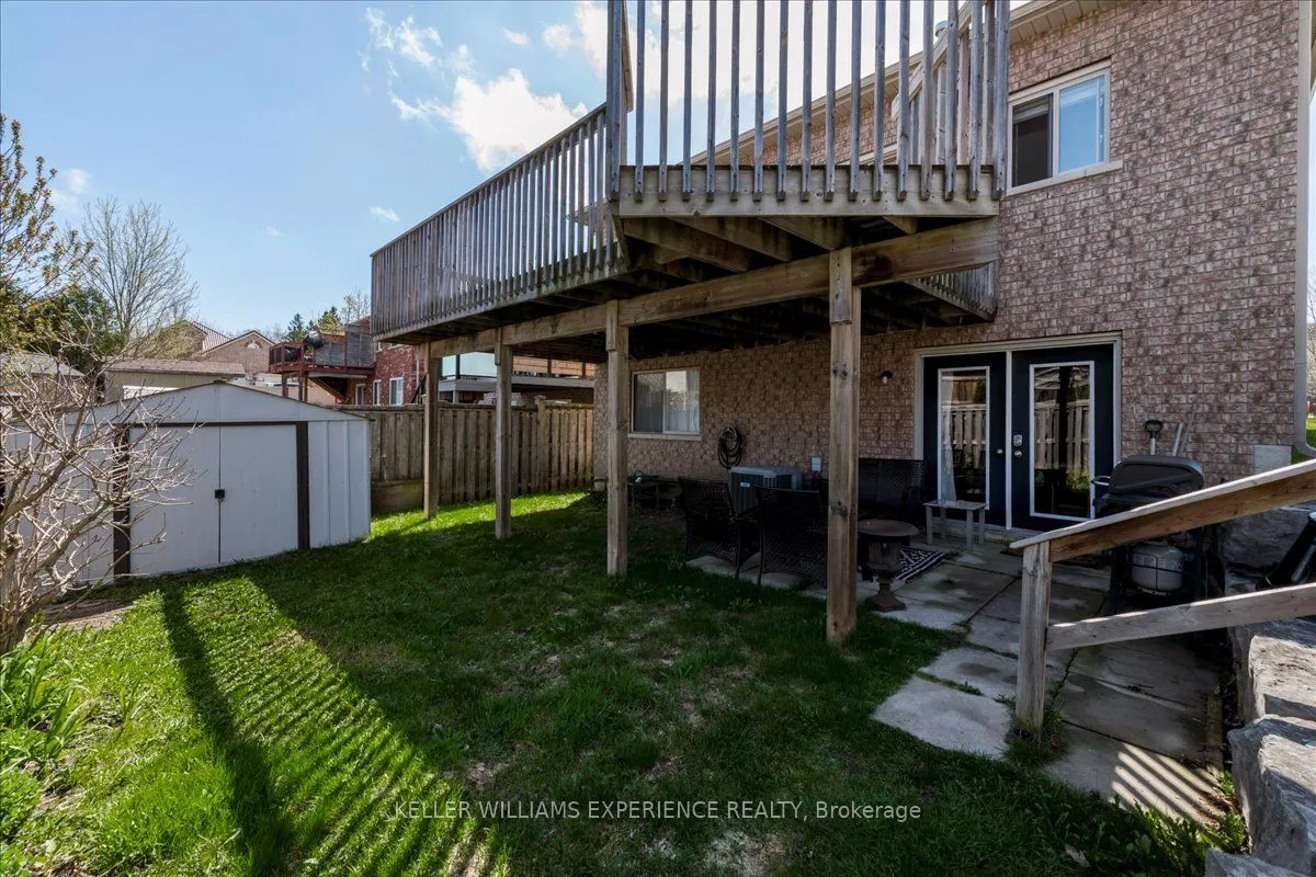 33 Primrose Crescent