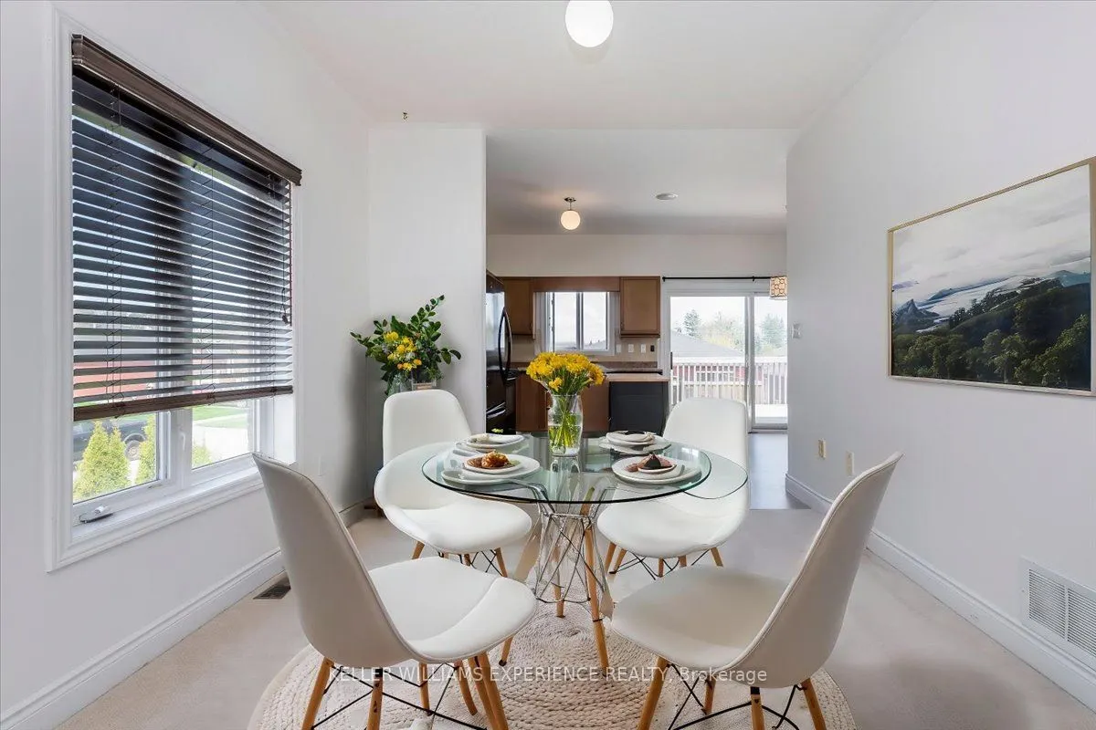 33 Primrose Crescent