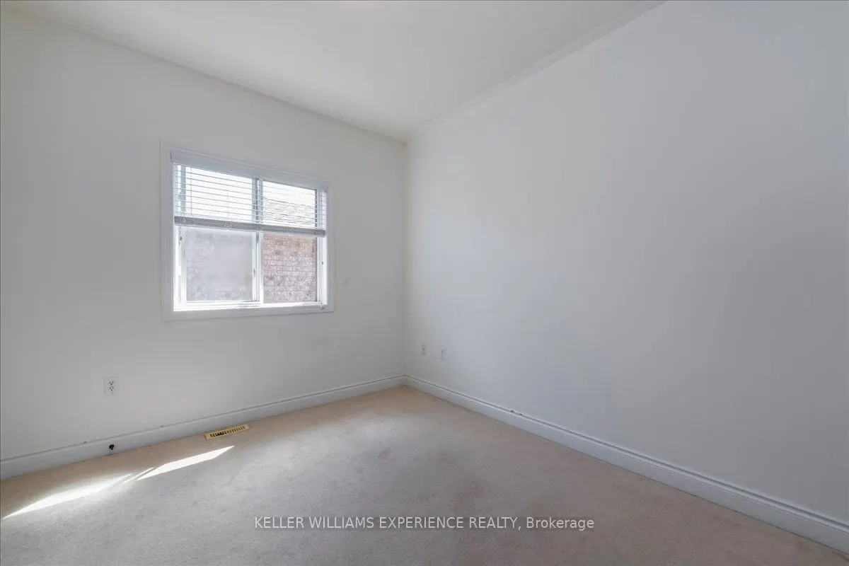 33 Primrose Crescent