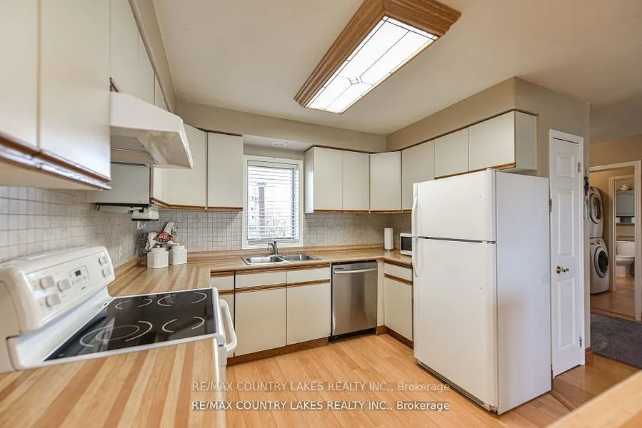2102 Lakeshore Drive
