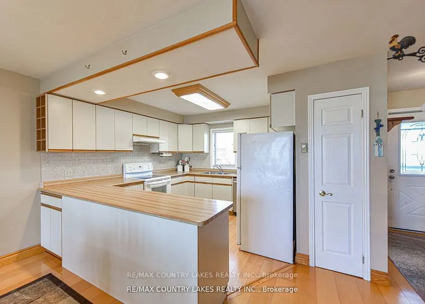 2102 Lakeshore Drive