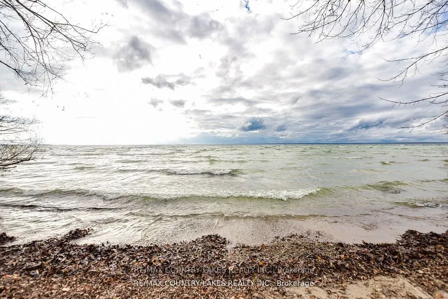 2102 Lakeshore Drive
