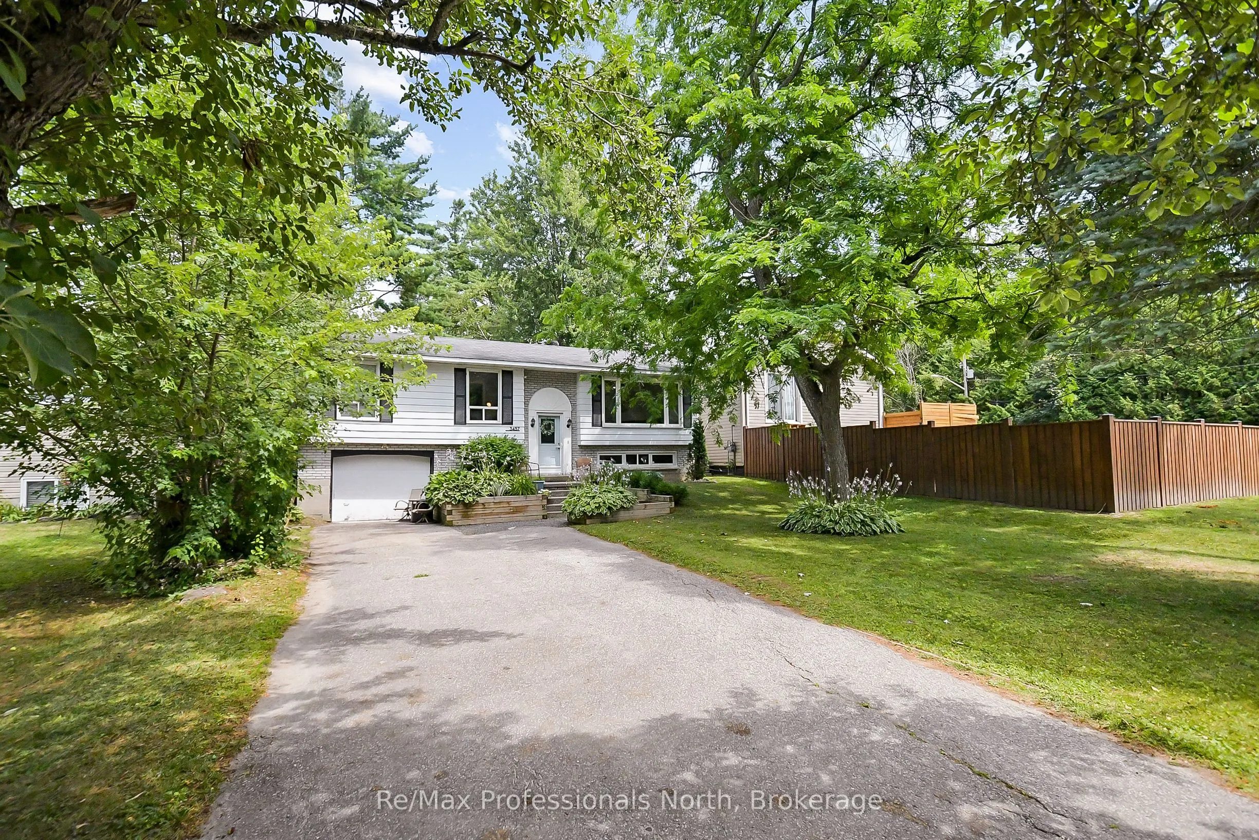 3457 Bayou Road