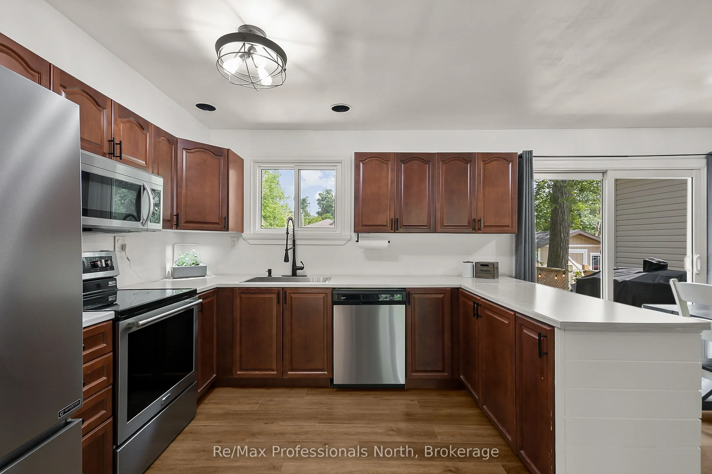 3457 Bayou Road