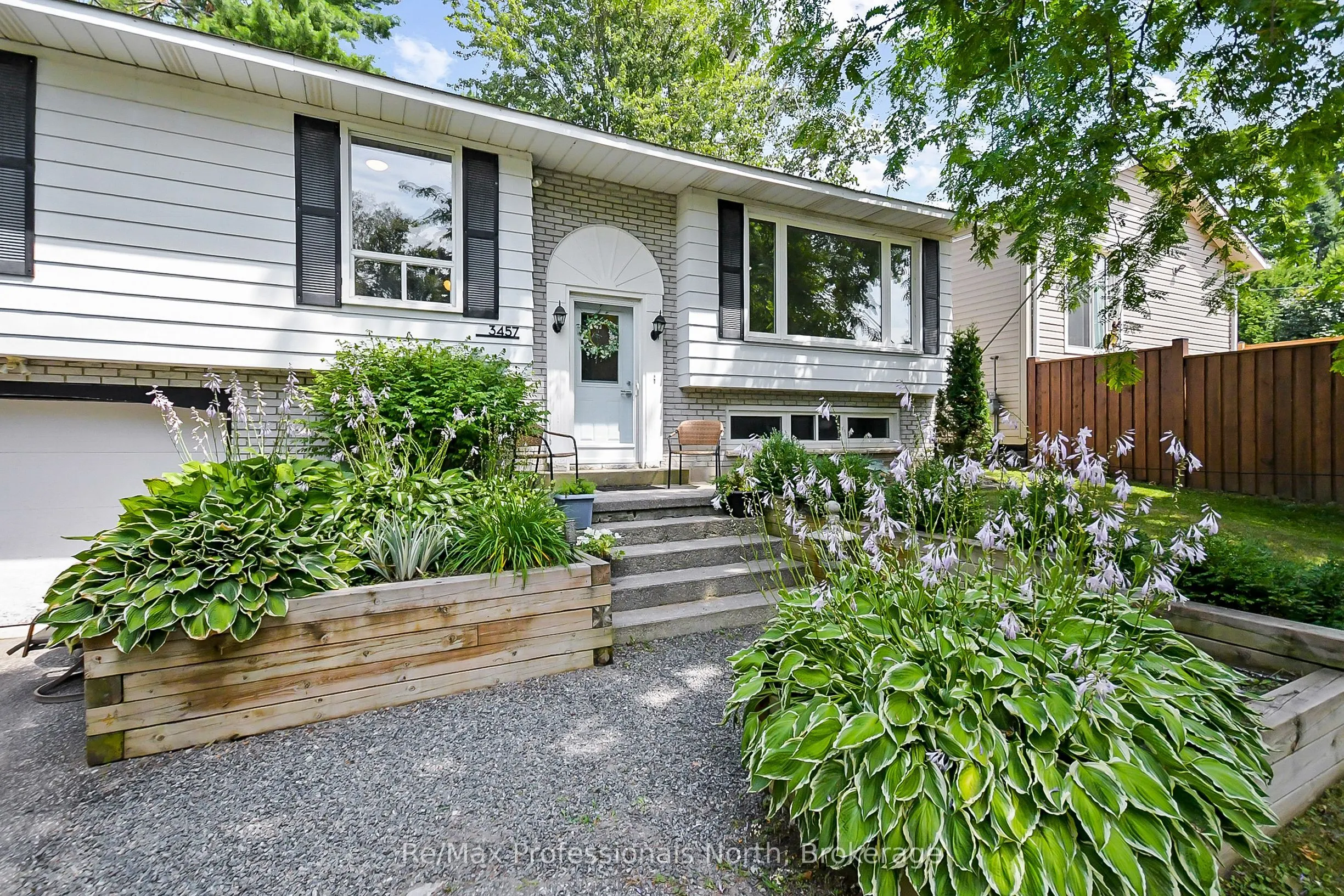 3457 Bayou Road