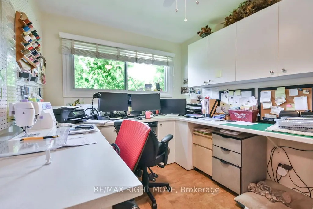 129 North Street W