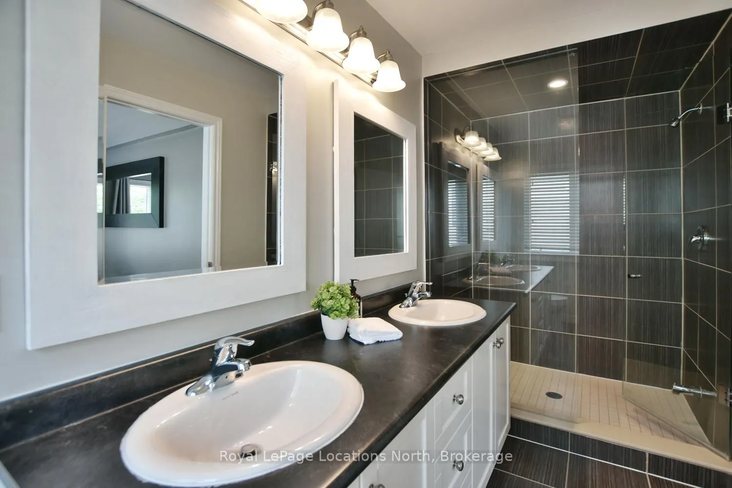 20 Leeward Circle