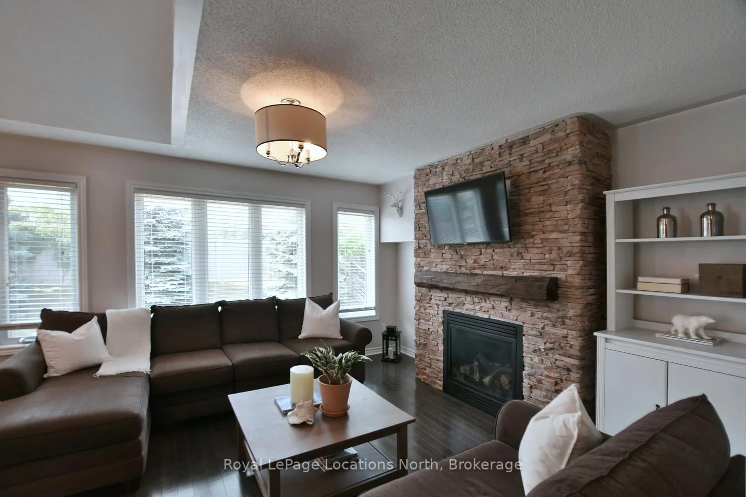 20 Leeward Circle