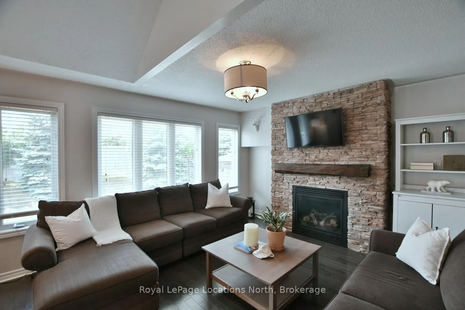 20 Leeward Circle