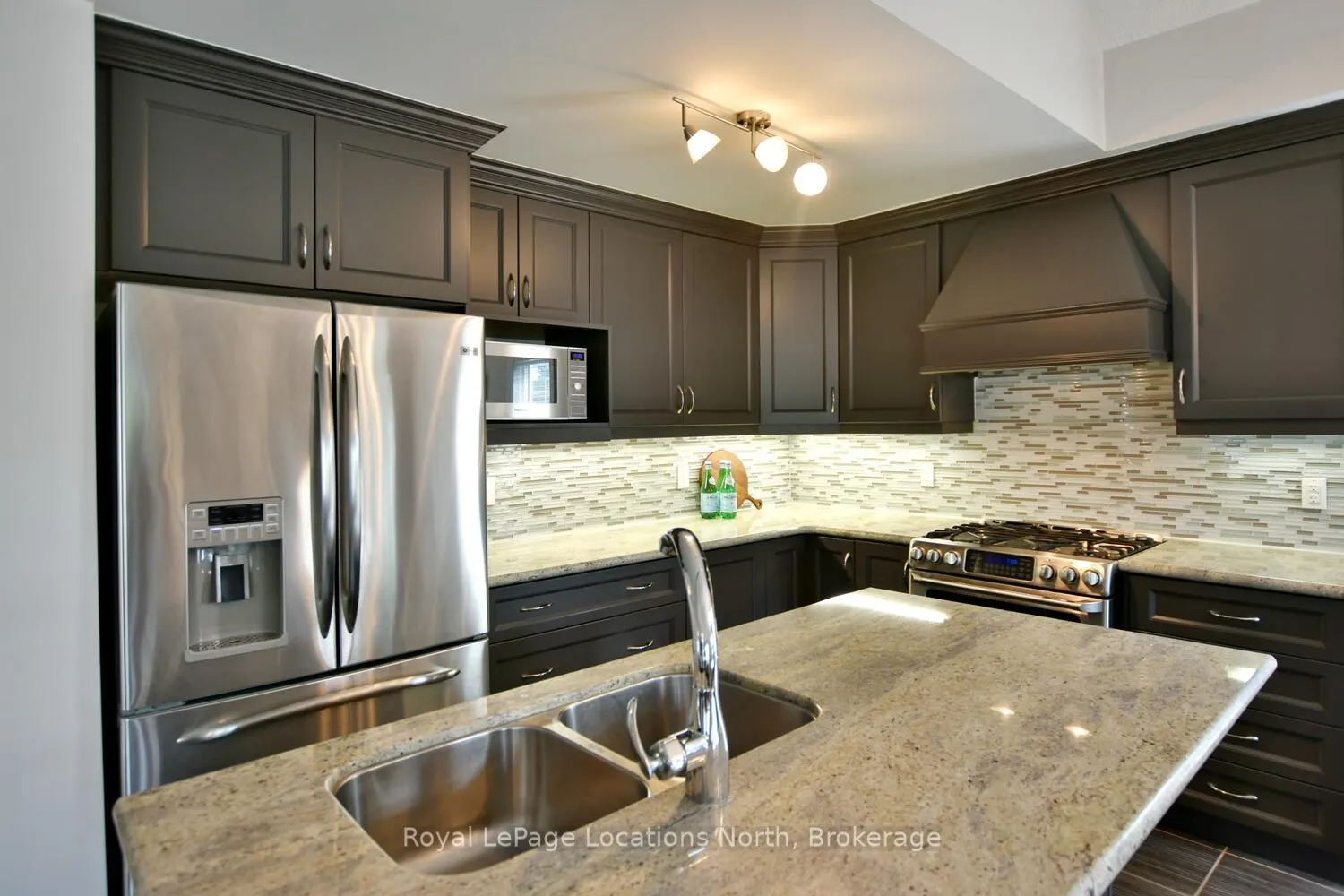 20 Leeward Circle