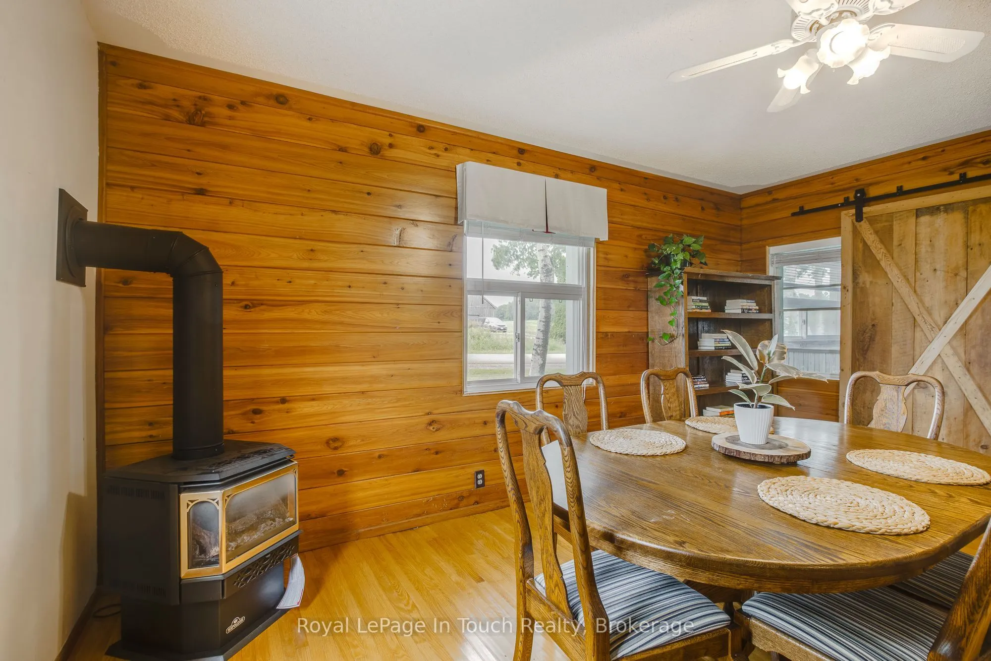 113 Concession 17 Road W