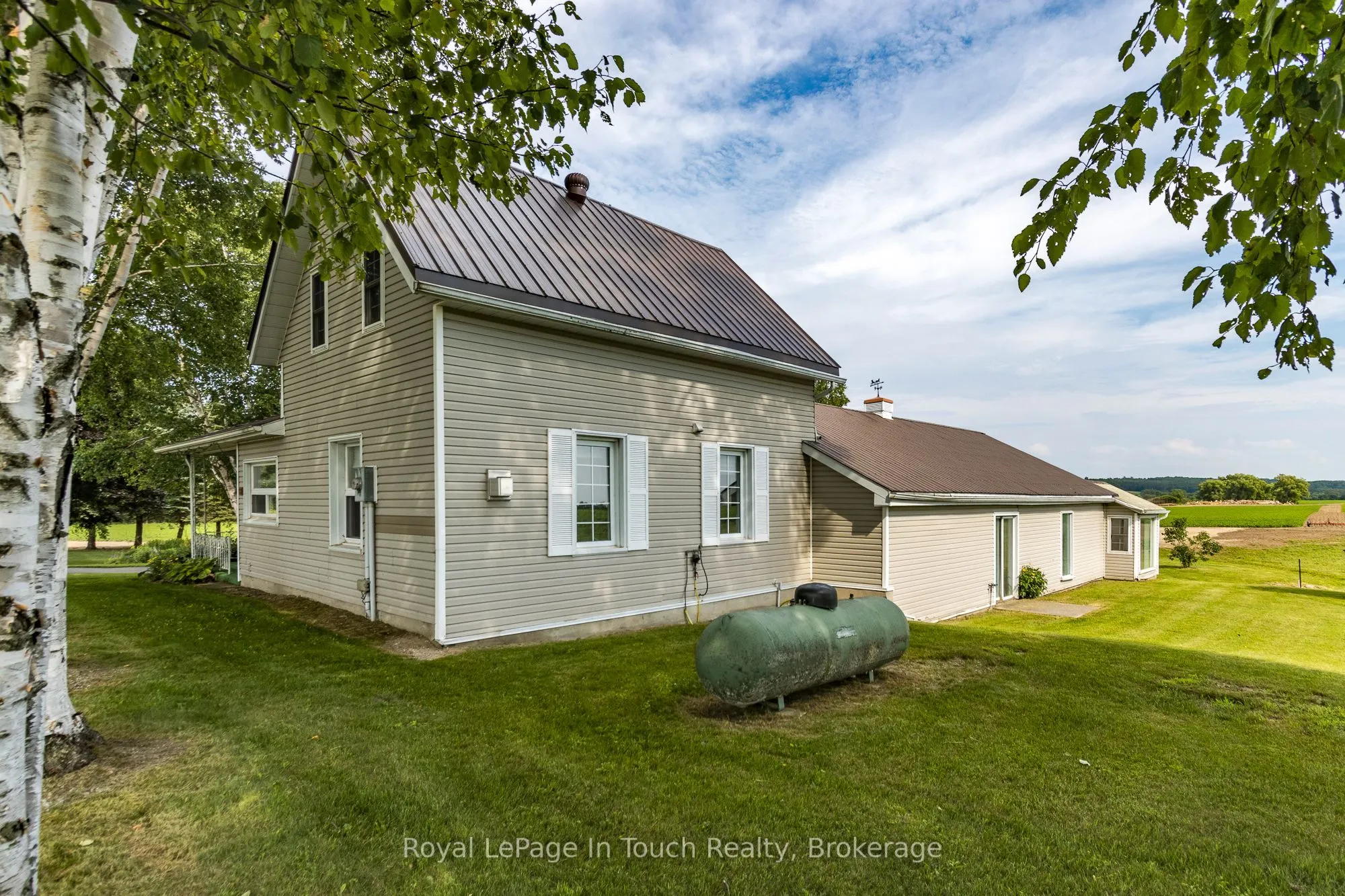 113 Concession 17 Road W