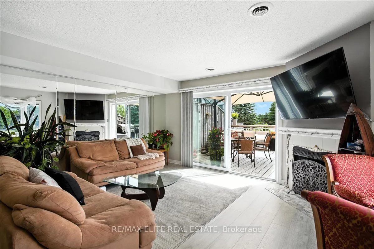 24 Laguna Parkway, #12