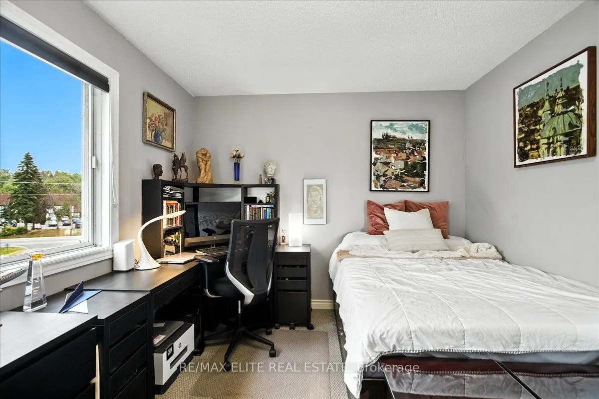 24 Laguna Parkway, #12