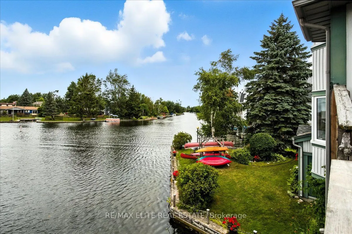 24 Laguna Parkway, #12