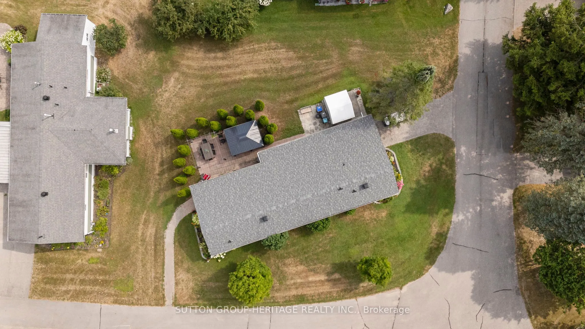 29 CAMERON Drive