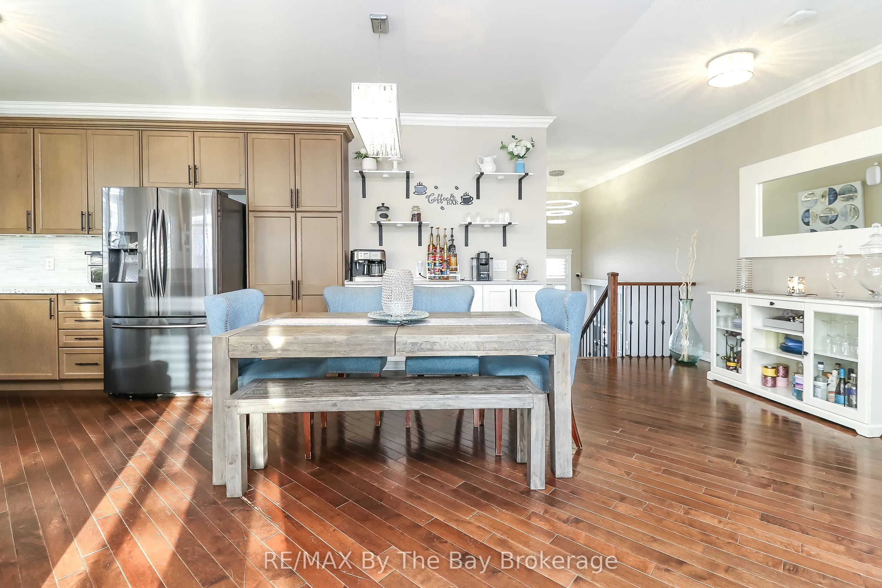 9 Broadpoint Street