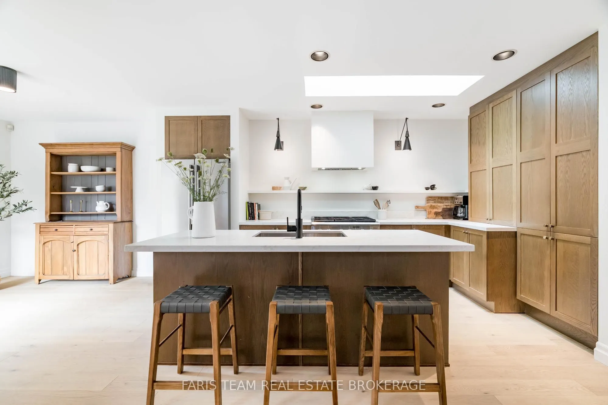 9 Fairway Crescent