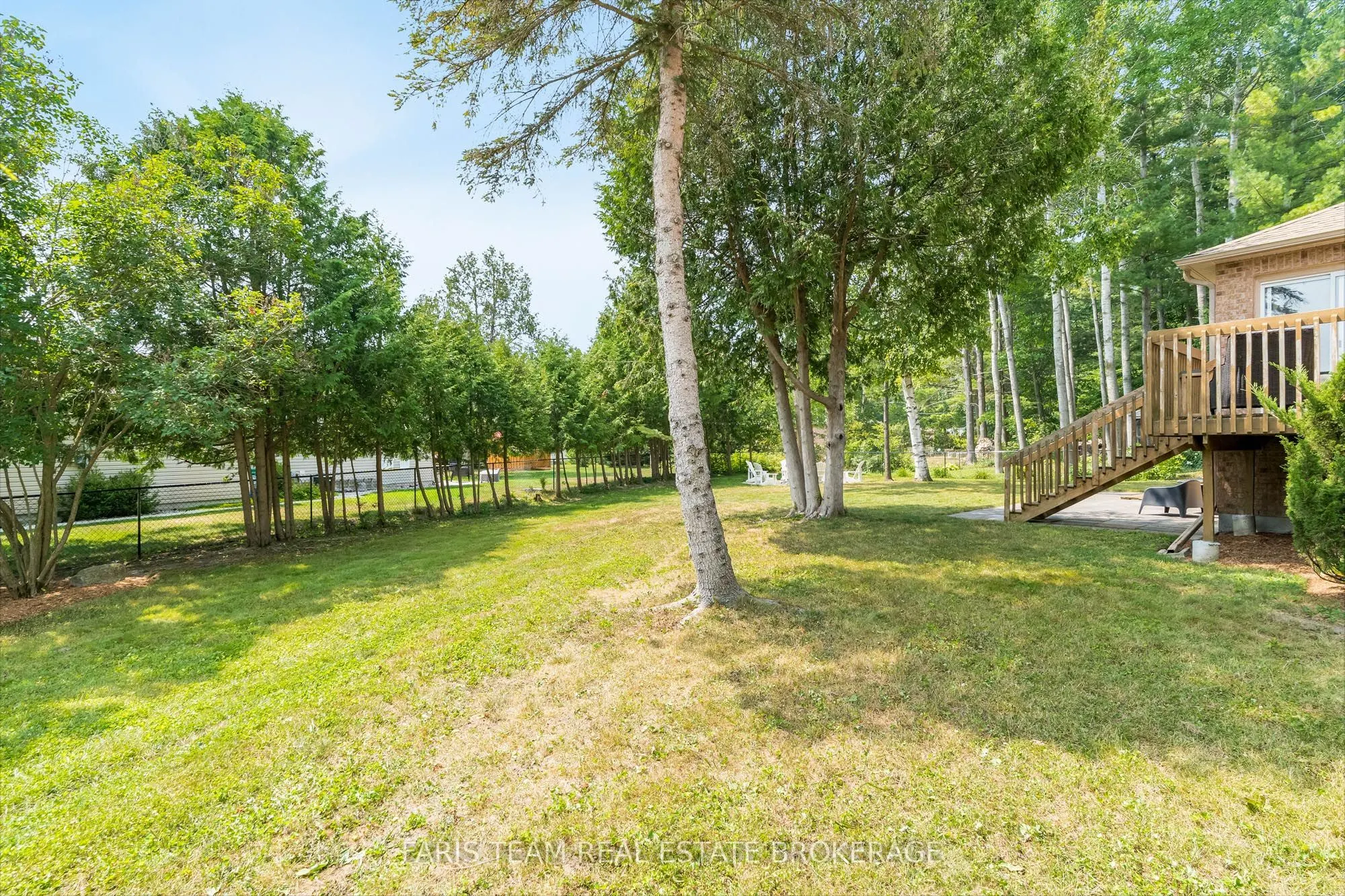 9 Fairway Crescent