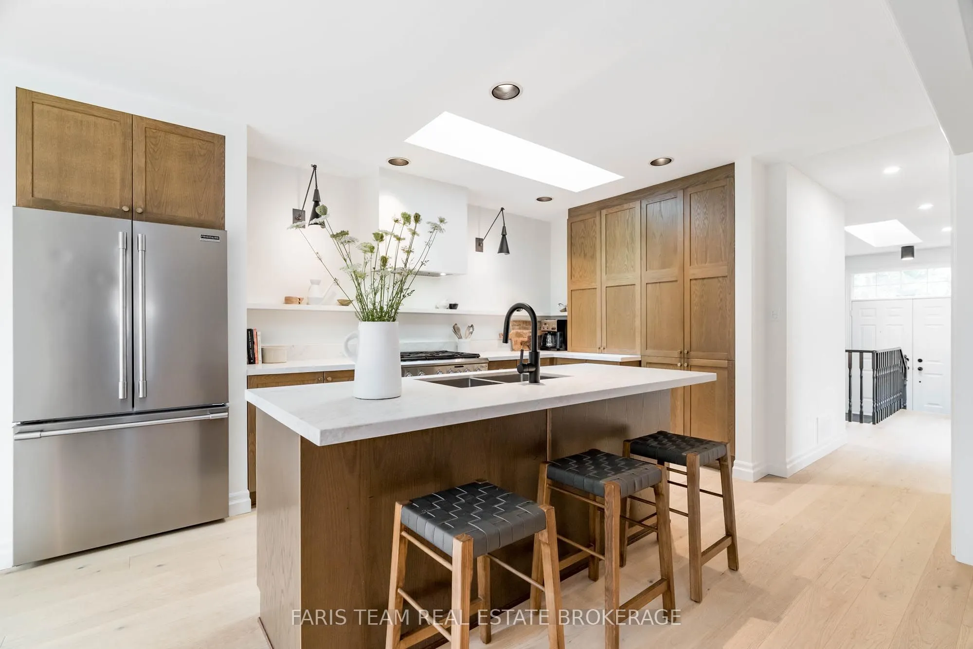 9 Fairway Crescent
