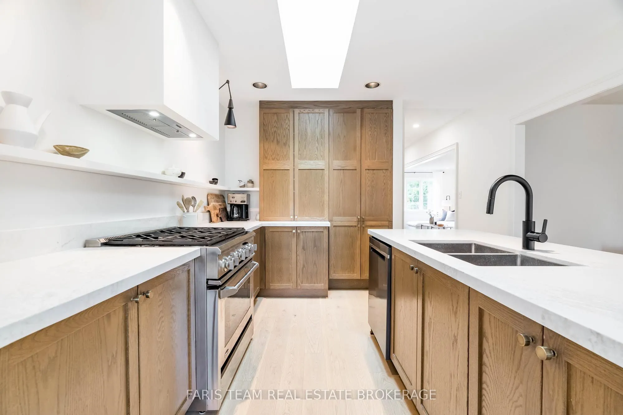 9 Fairway Crescent