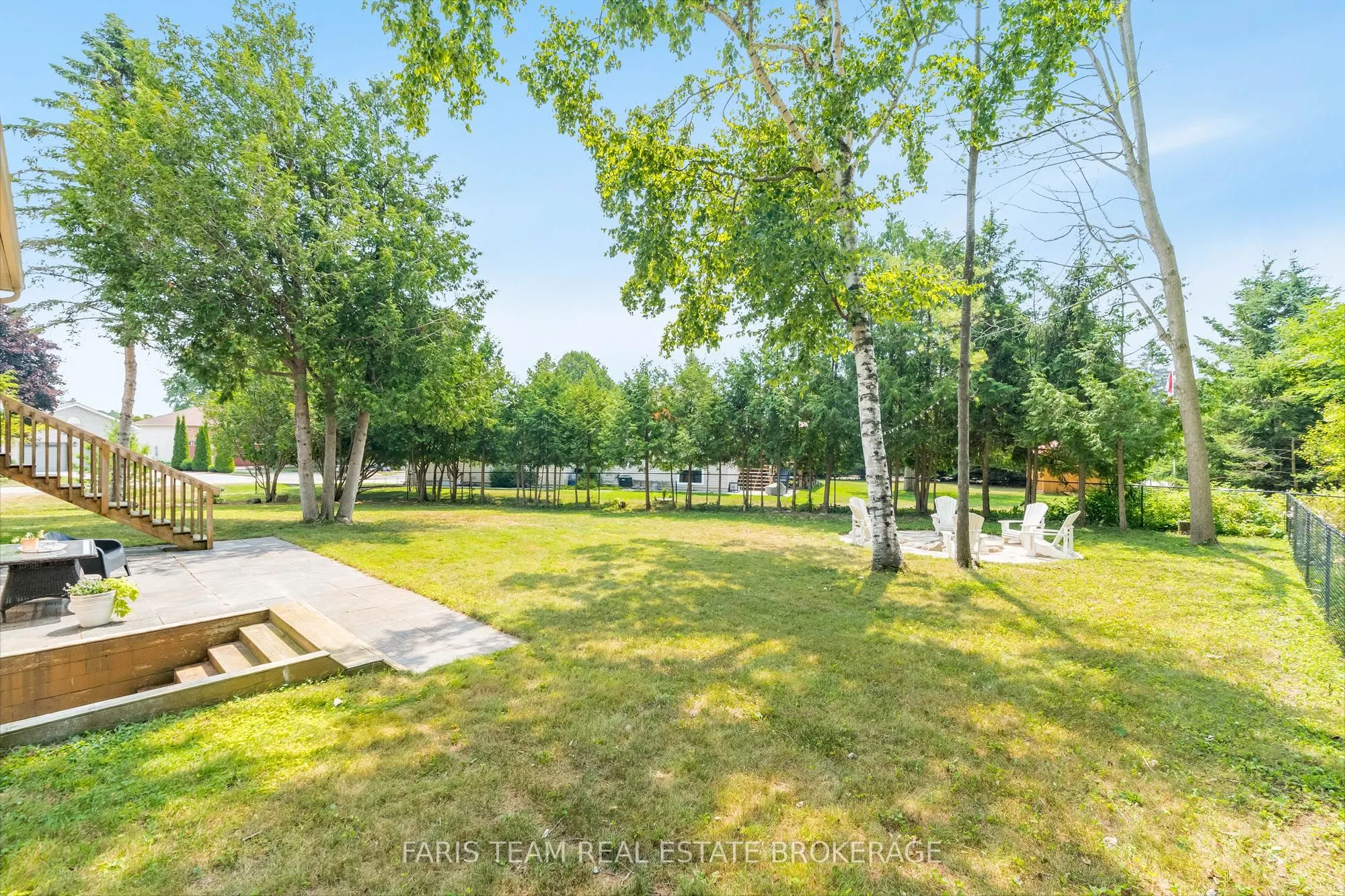 9 Fairway Crescent