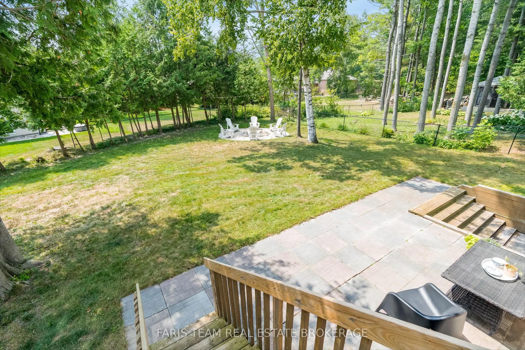 9 Fairway Crescent