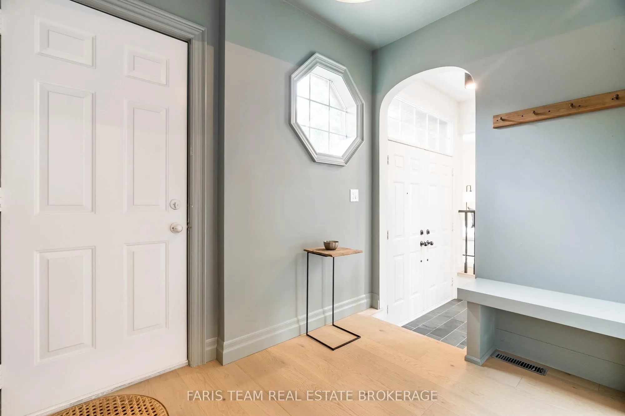 9 Fairway Crescent