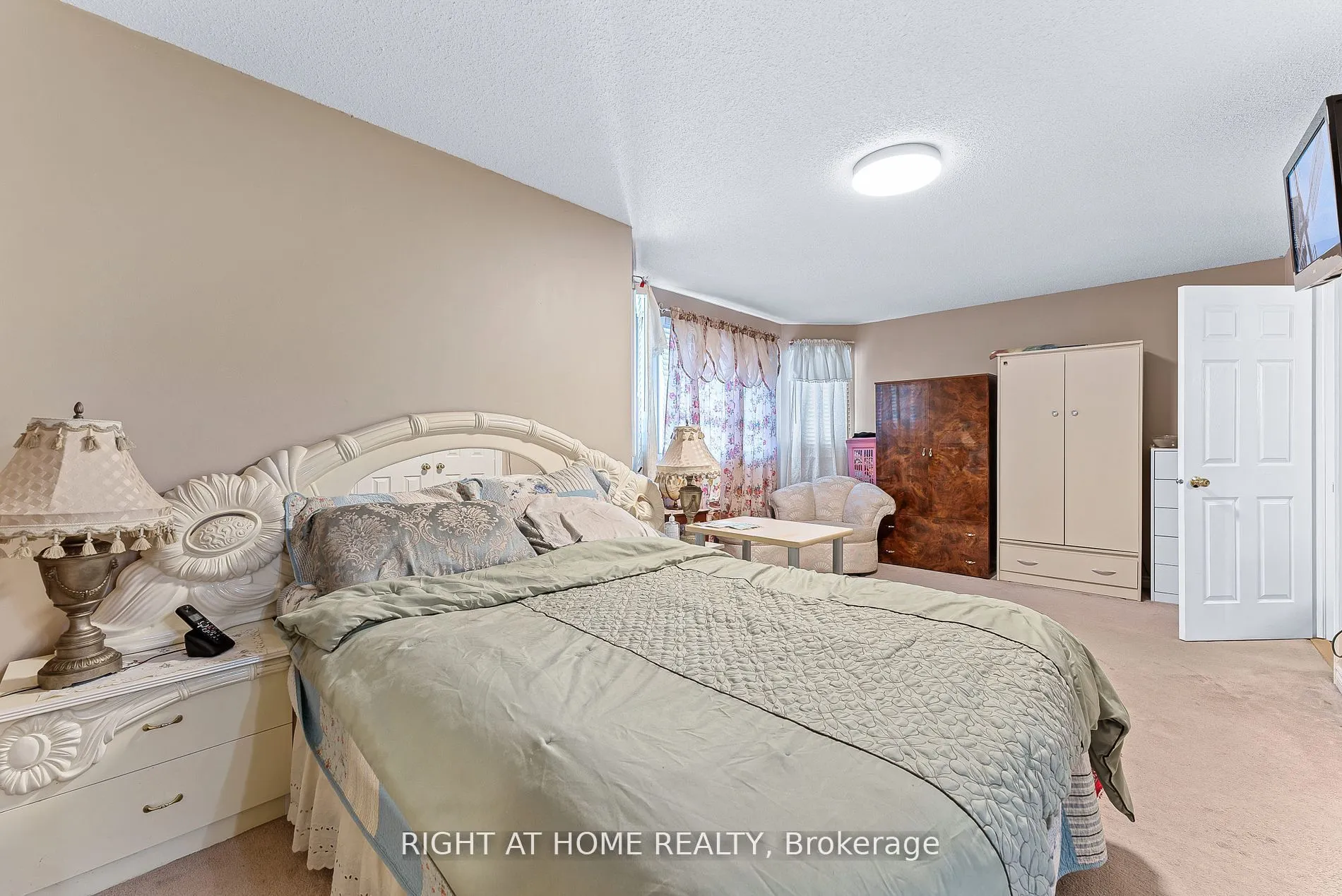 154 Country Lane