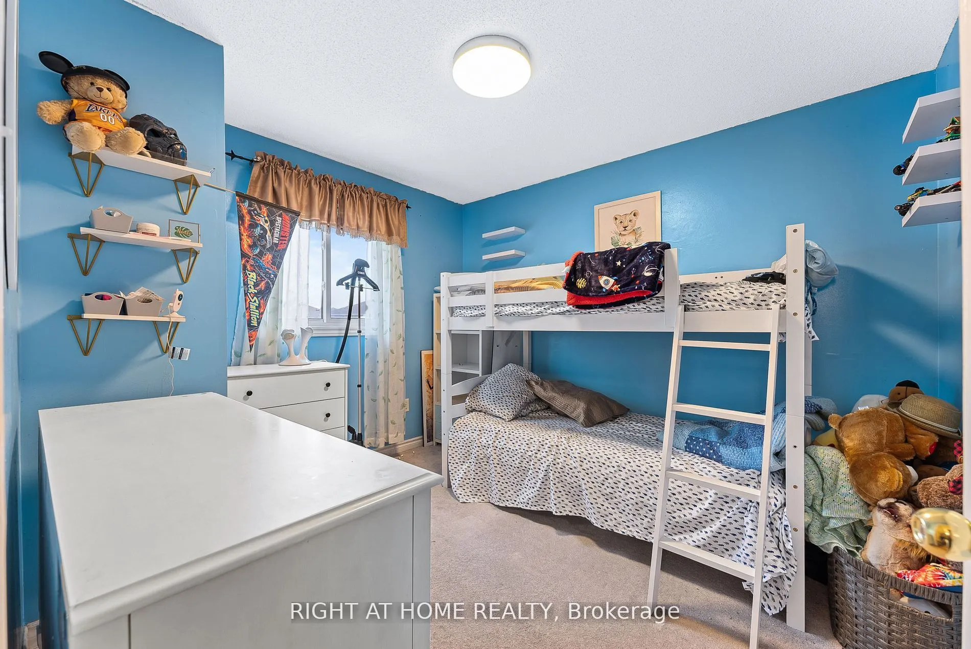 154 Country Lane