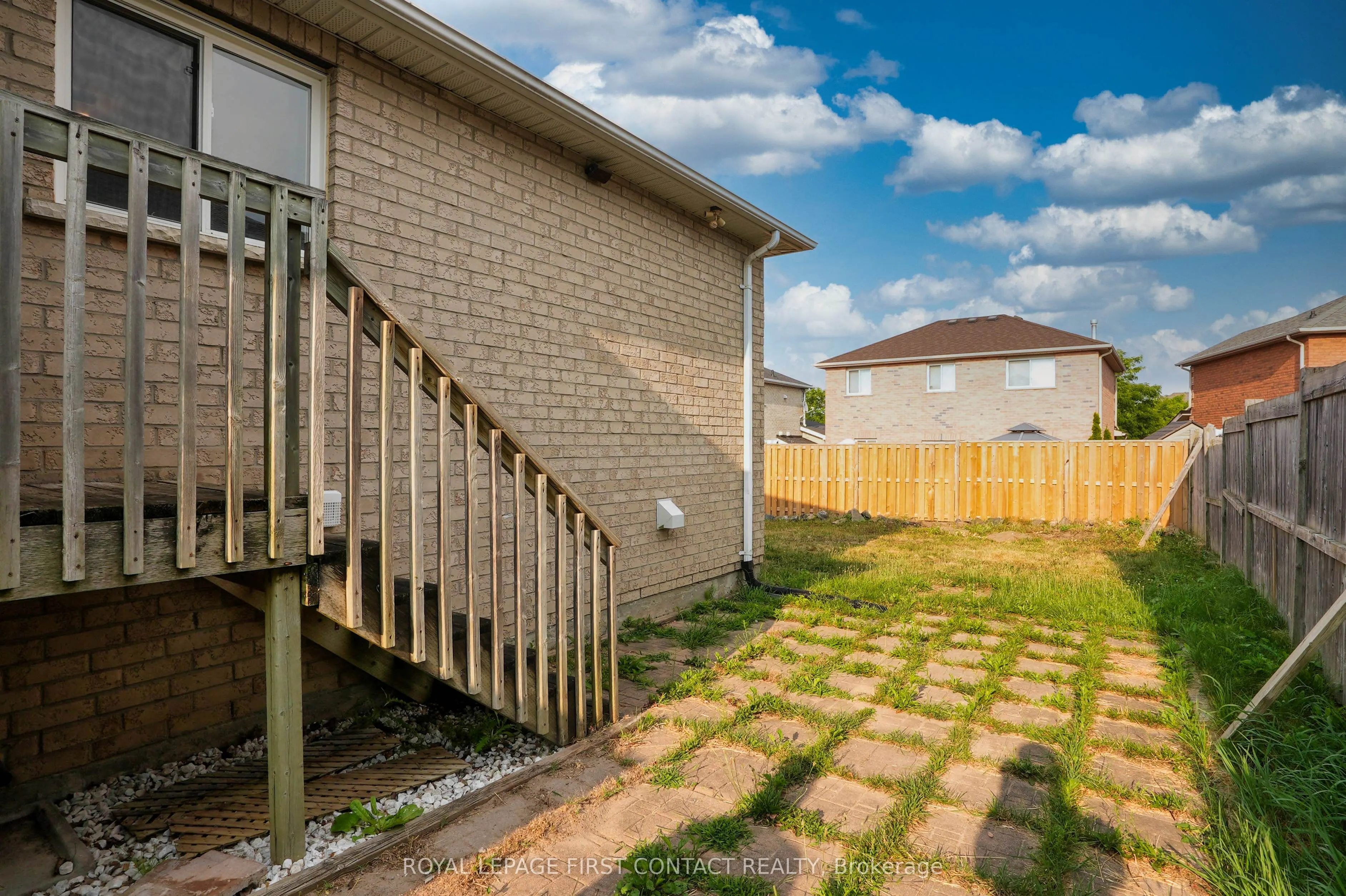 81 Livingstone Street E, #Upper