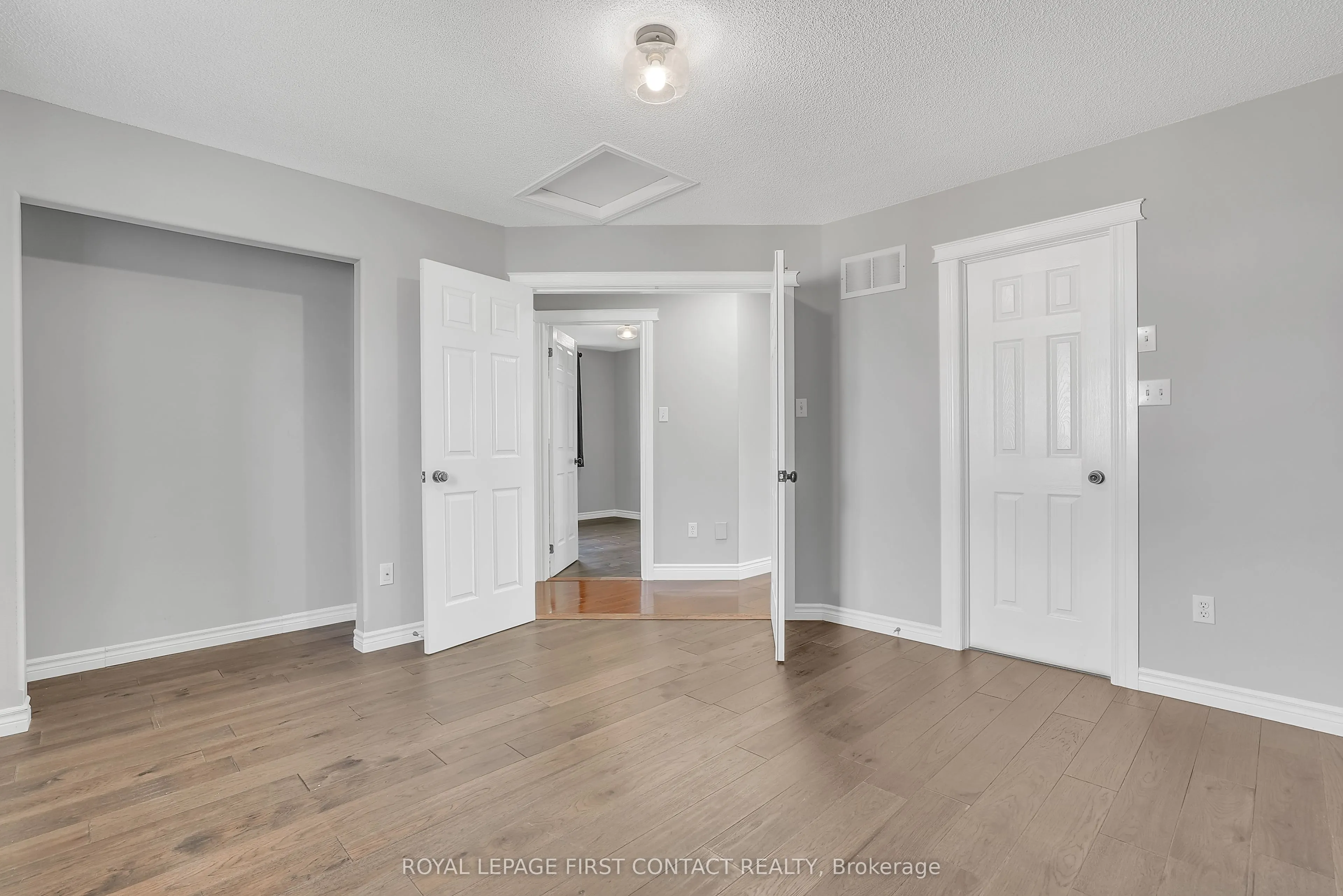 81 Livingstone Street E, #Upper