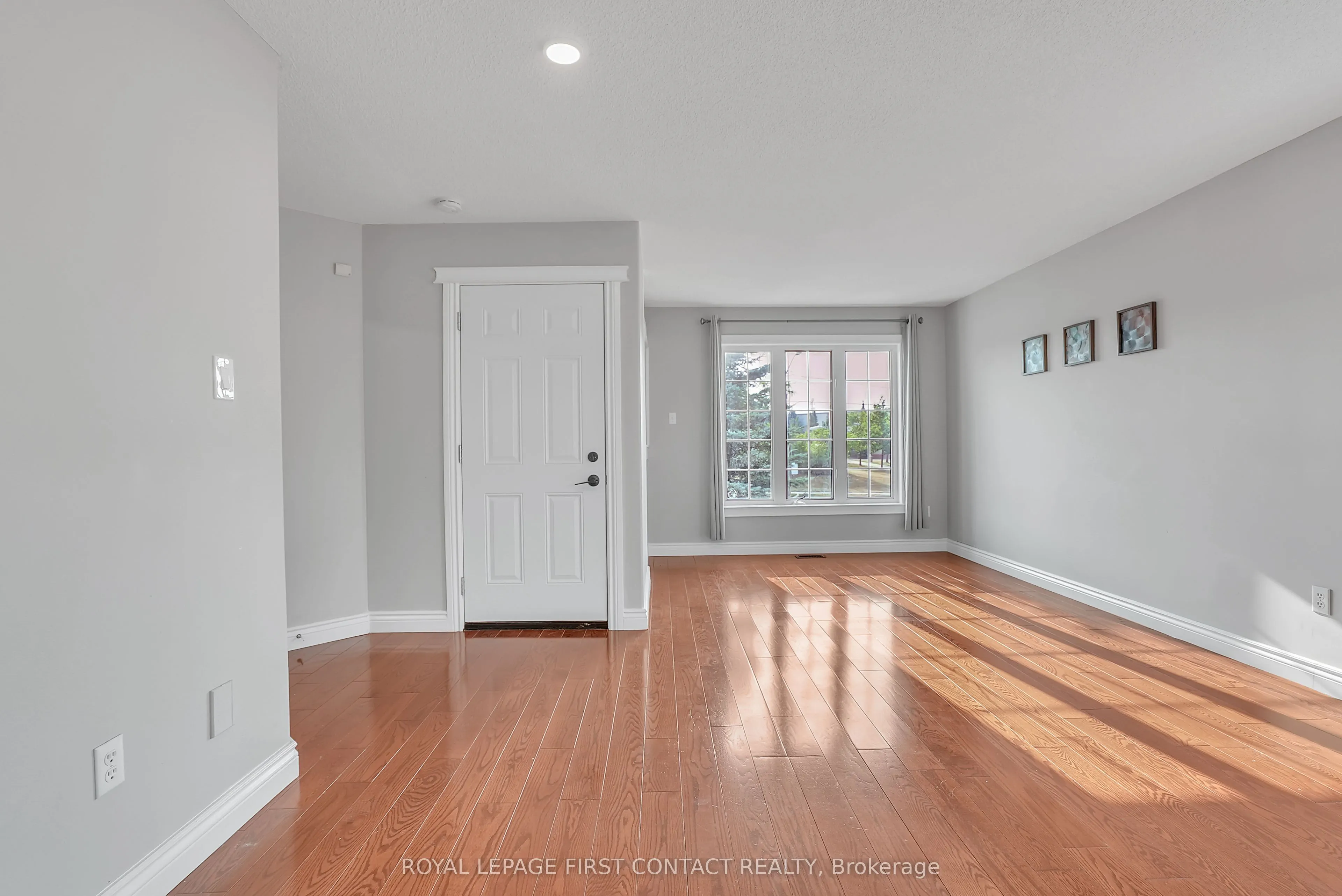81 Livingstone Street E, #Upper