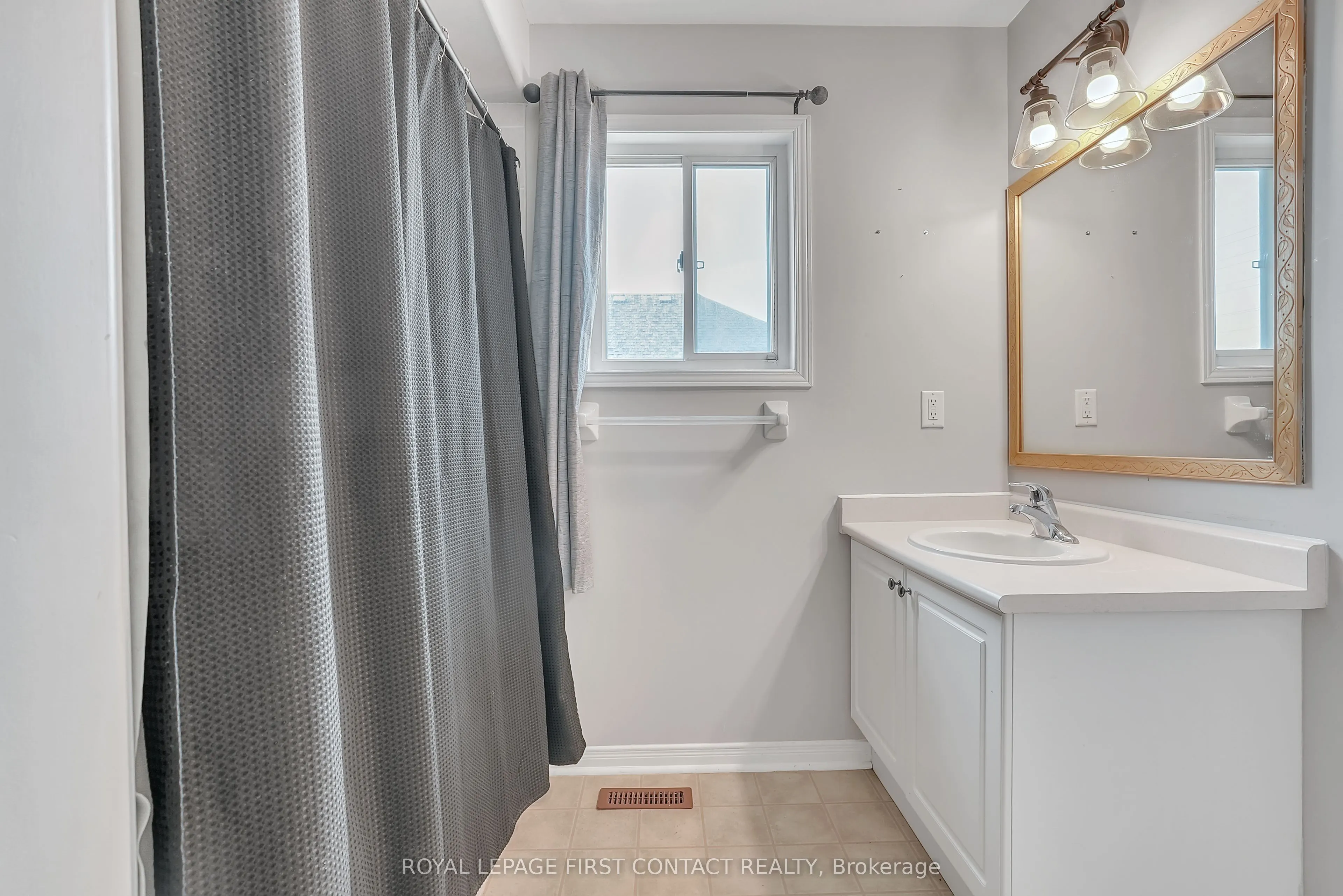 81 Livingstone Street E, #Upper