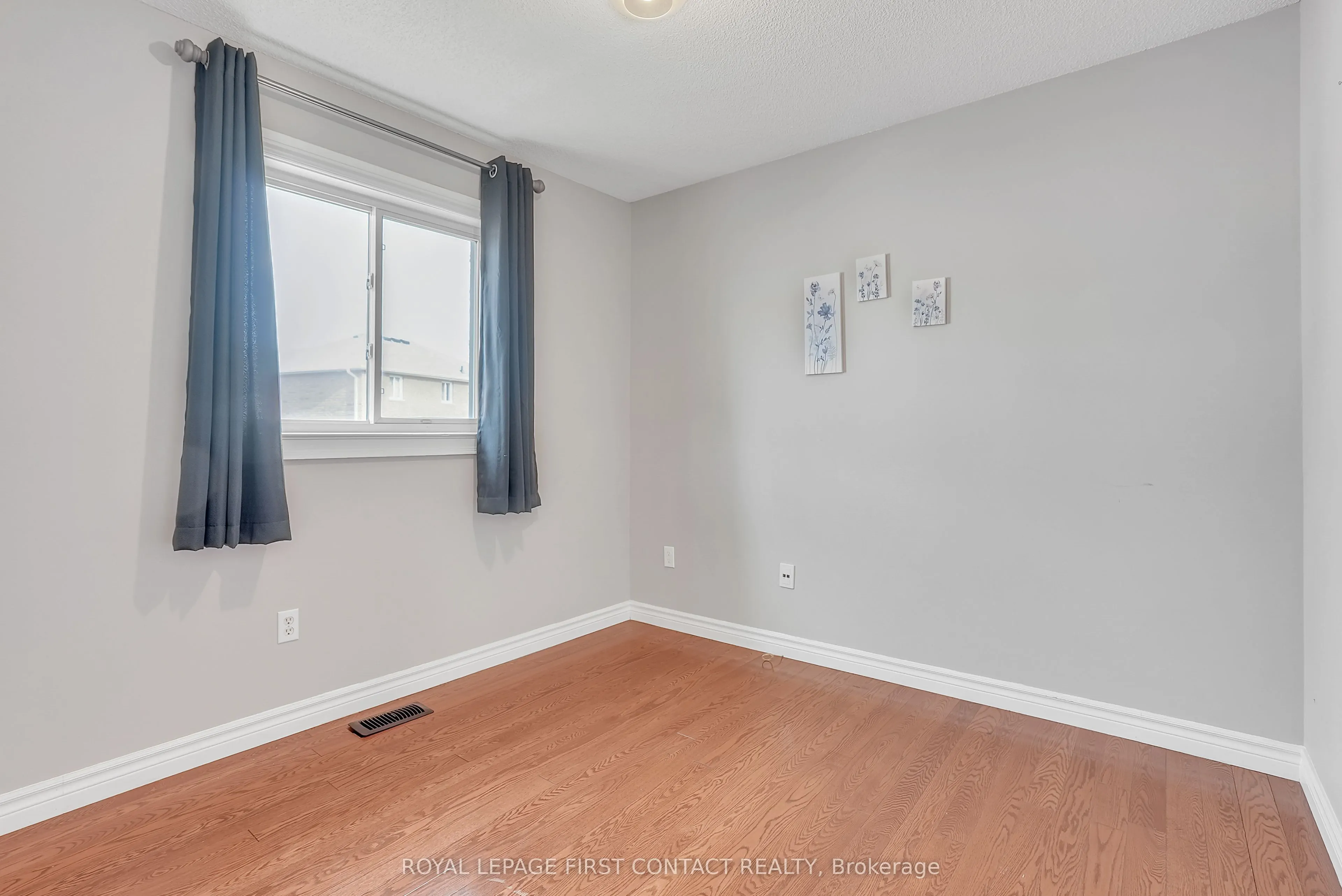 81 Livingstone Street E, #Upper