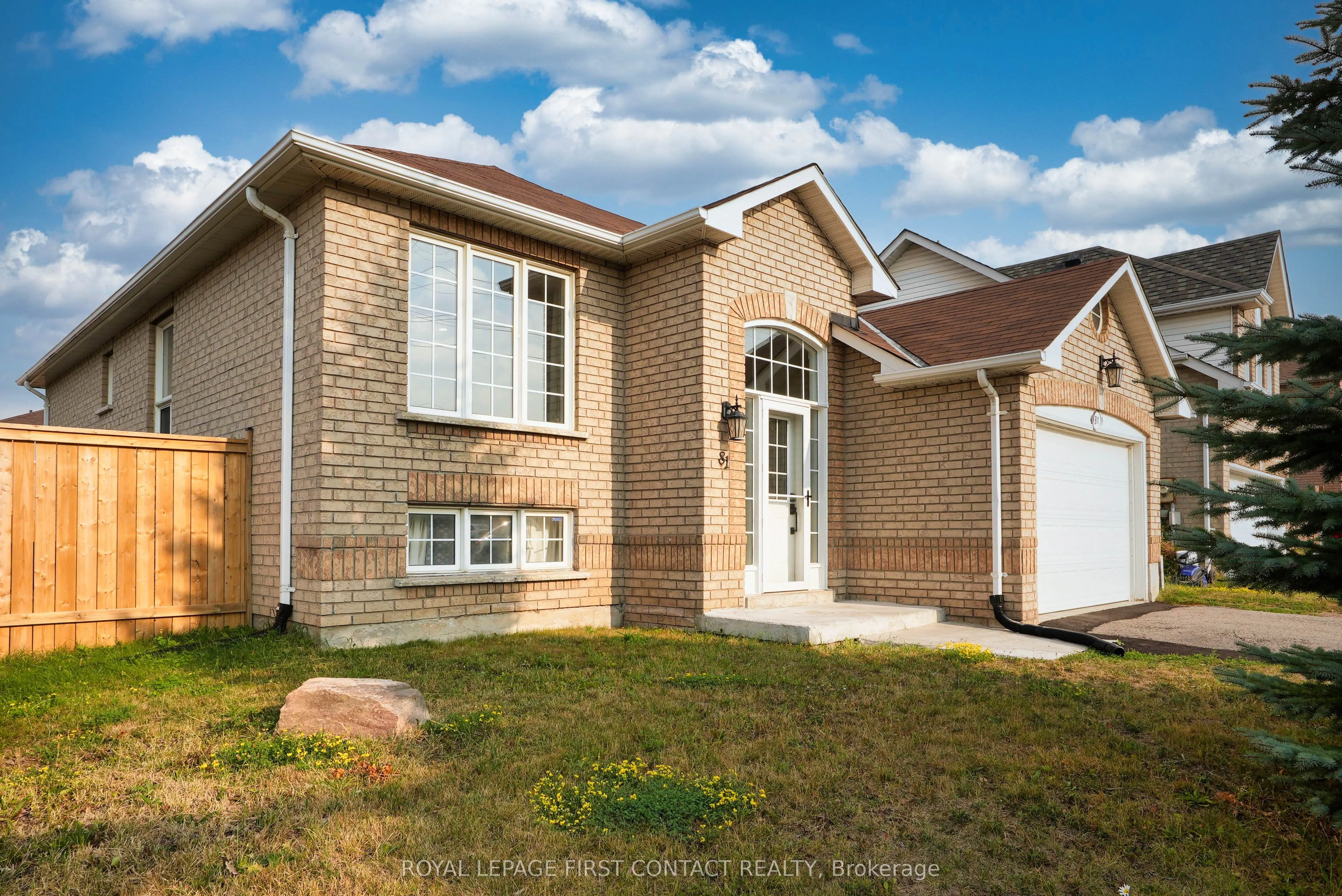 81 Livingstone Street E, #Upper