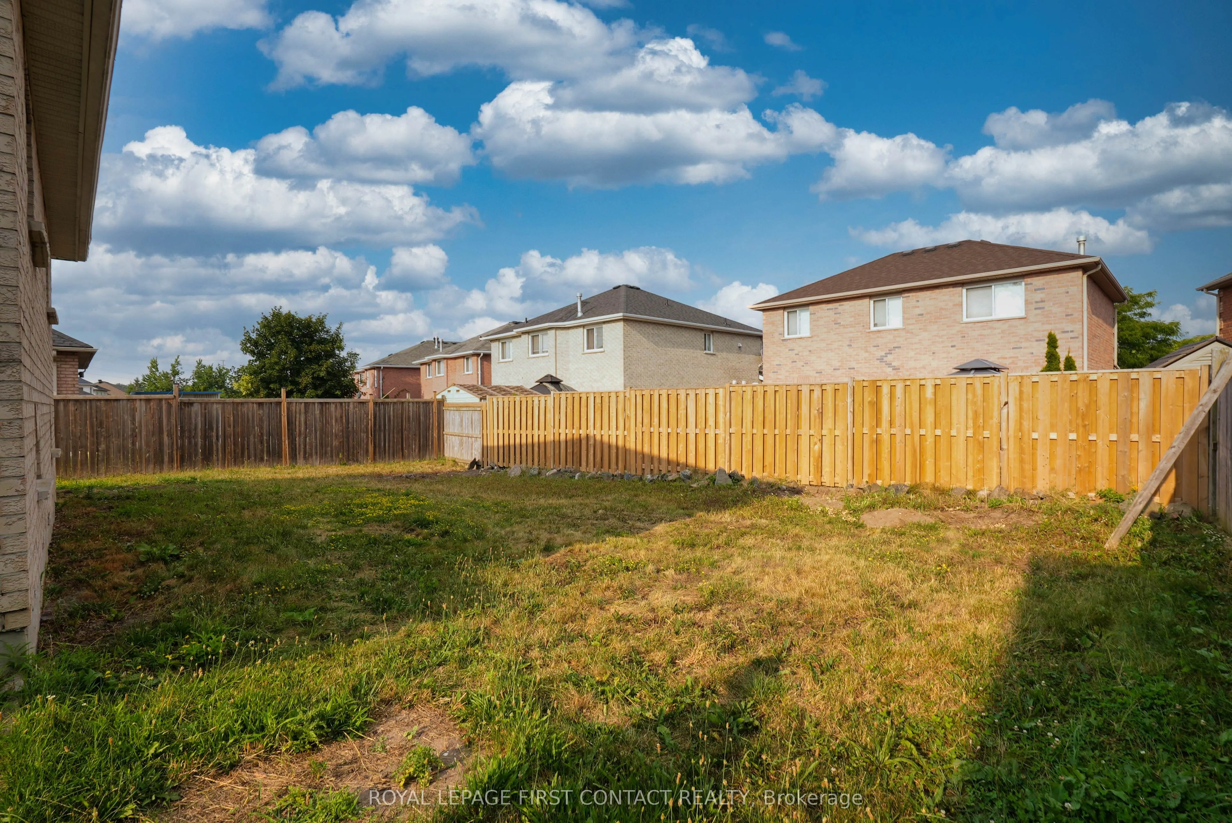 81 Livingstone Street E, #Upper