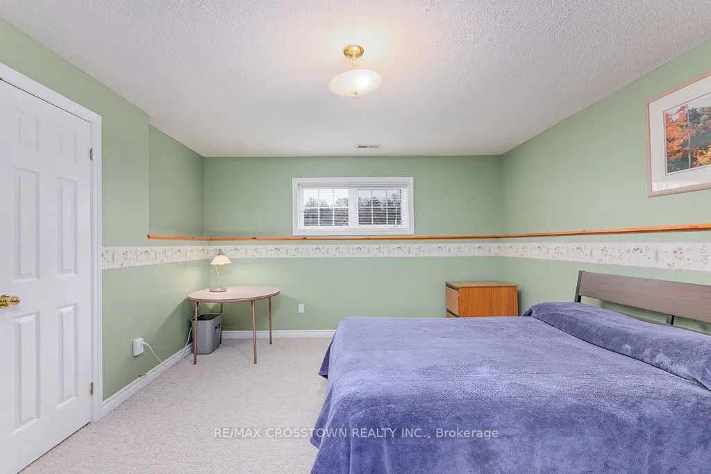 10 Birchmount Circle