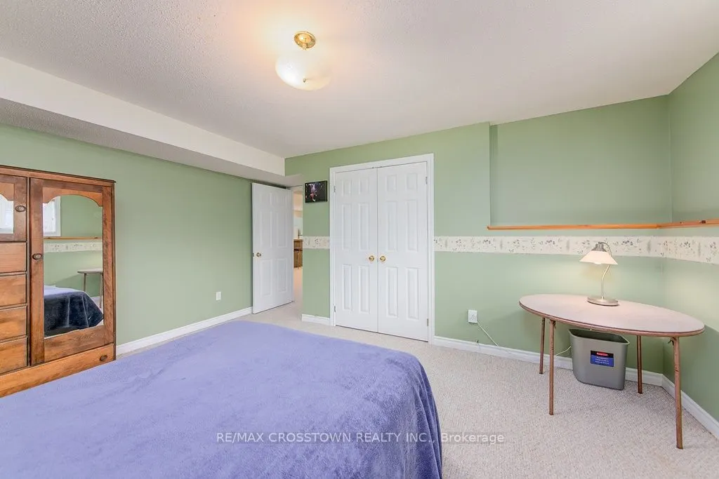 10 Birchmount Circle