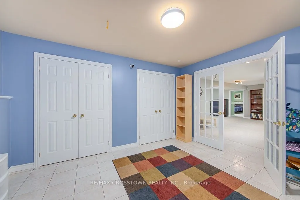 10 Birchmount Circle