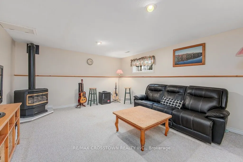 10 Birchmount Circle
