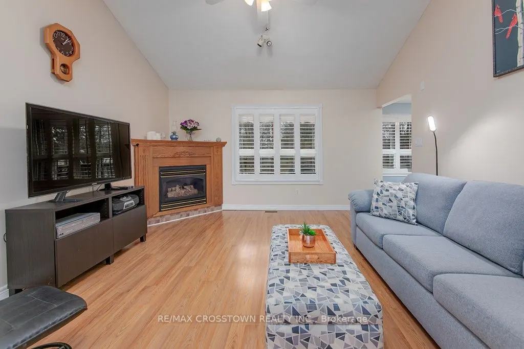10 Birchmount Circle