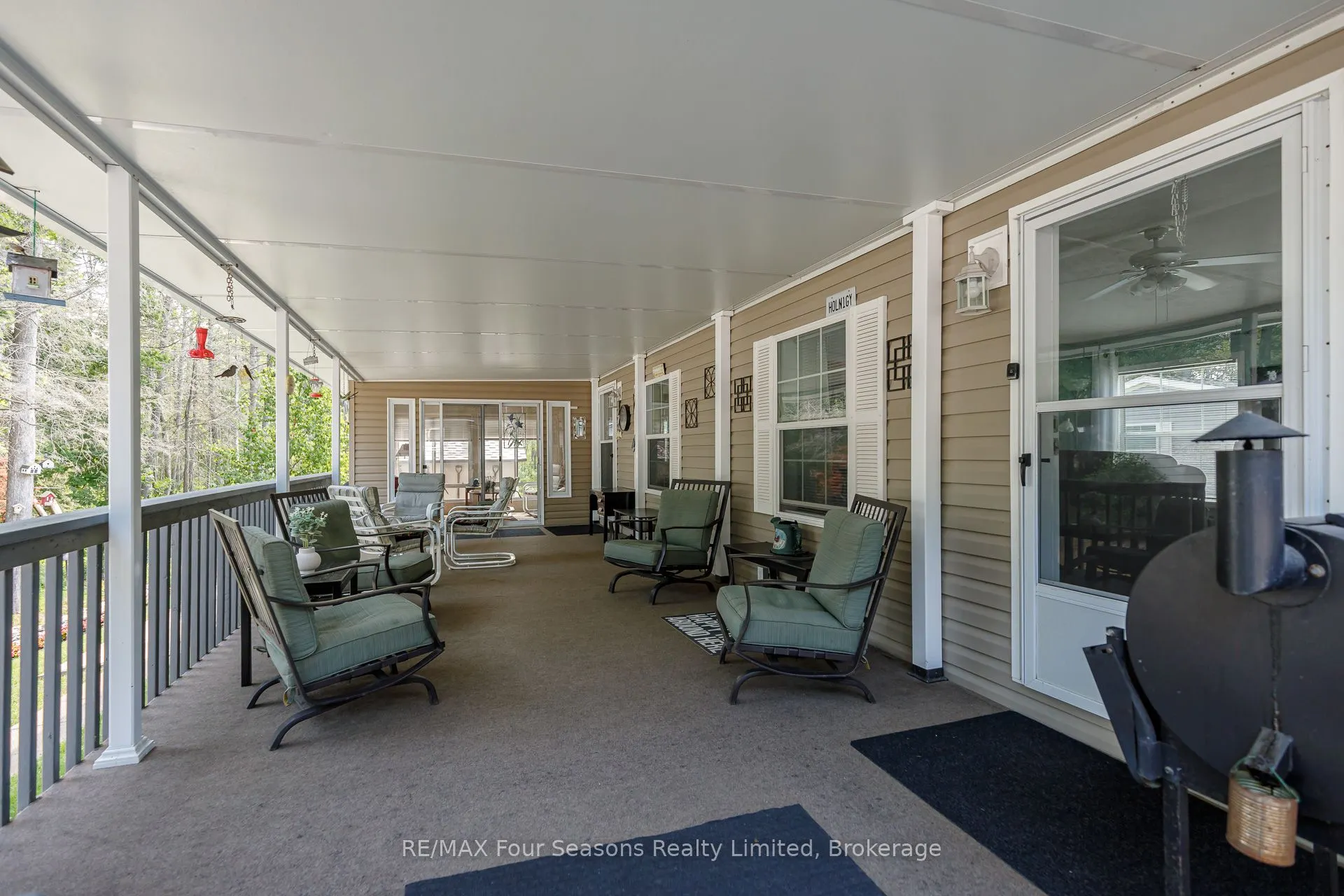 7 Allen Drive S