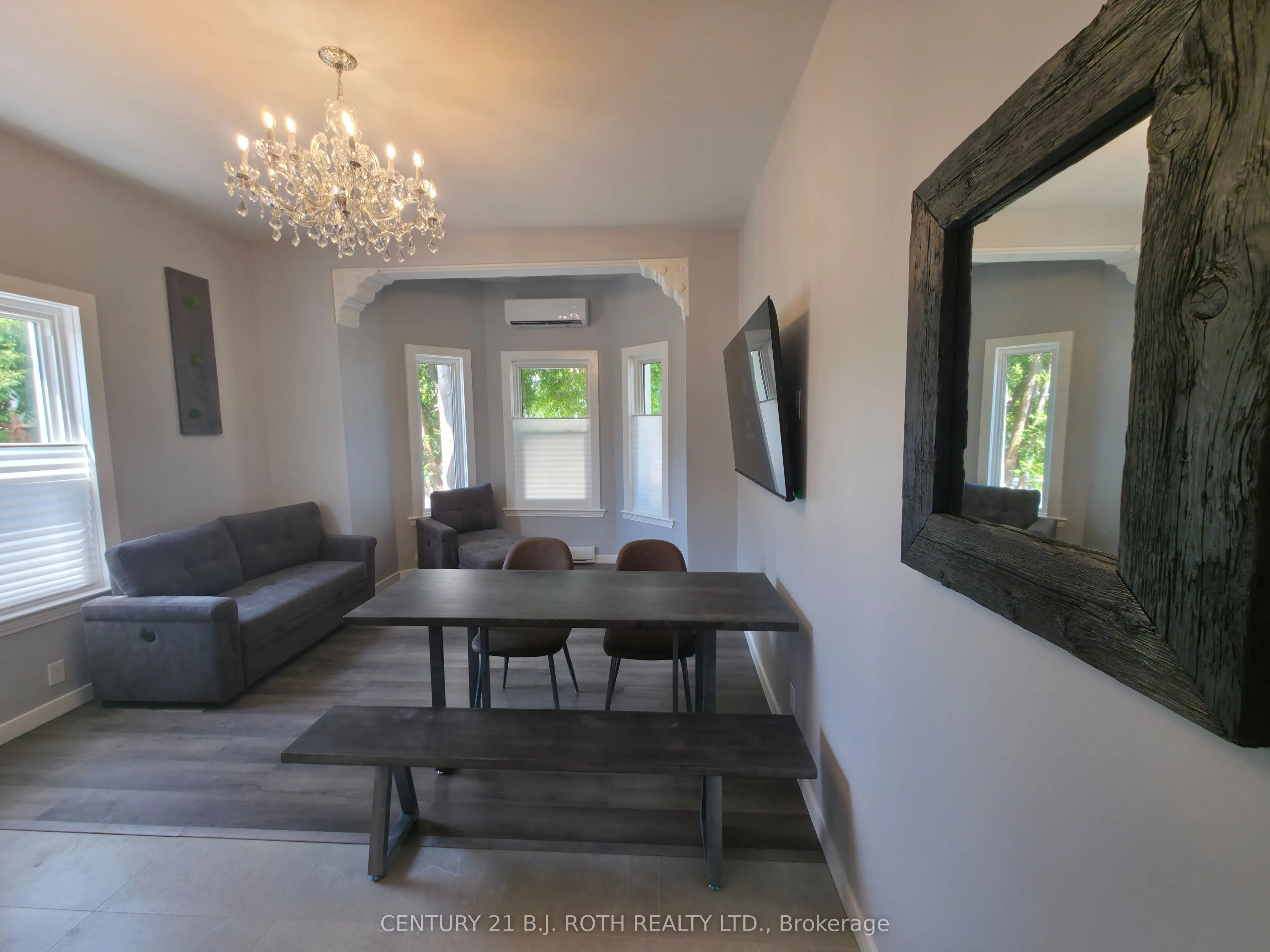82 Albert Street N, #3