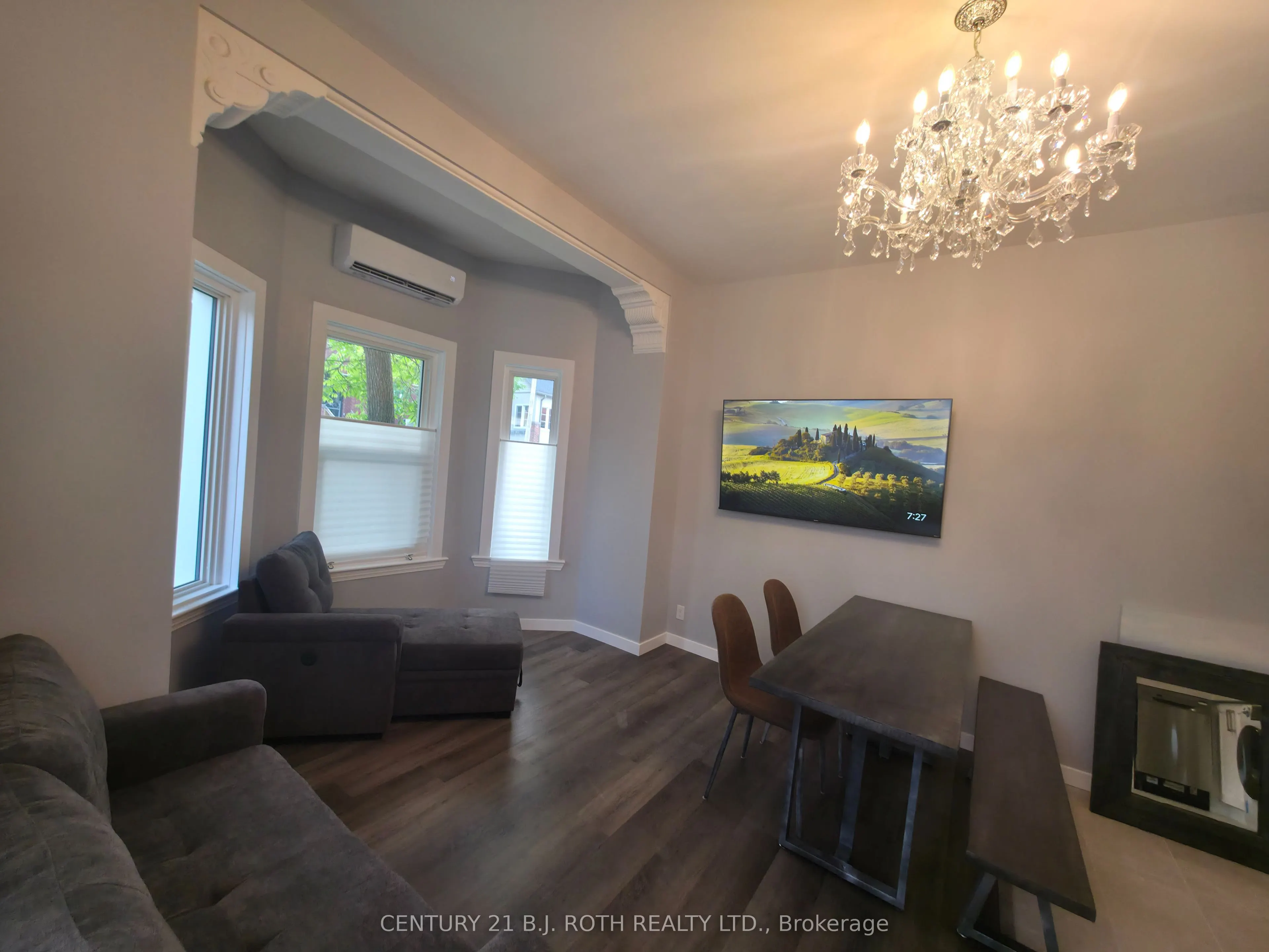82 Albert Street N, #3
