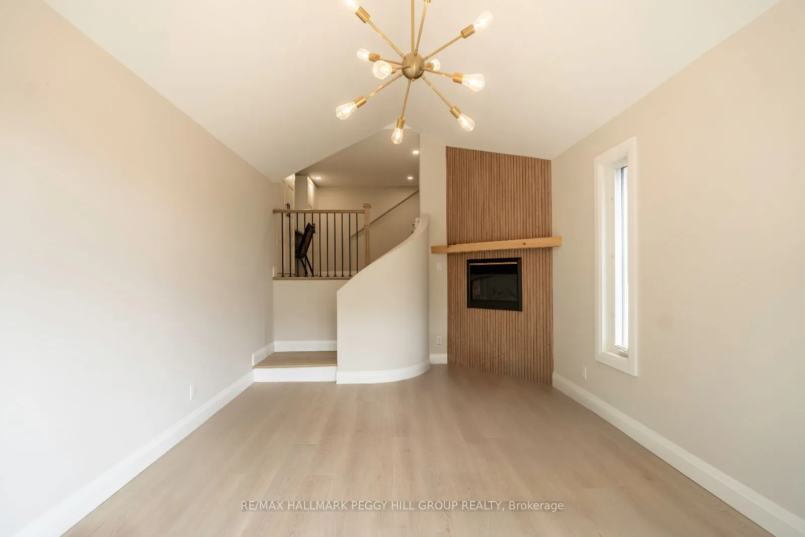425 Codrington Street