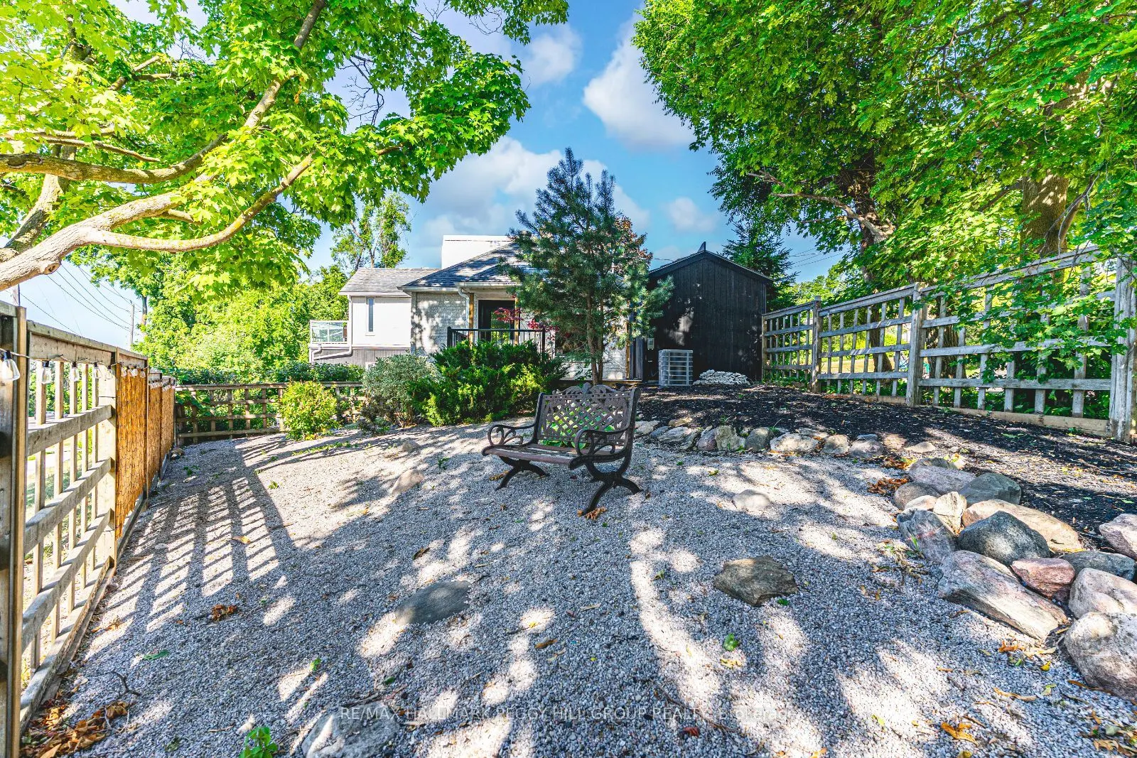 425 Codrington Street