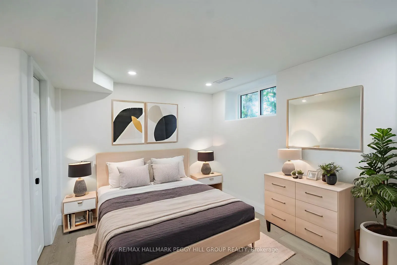 425 Codrington Street